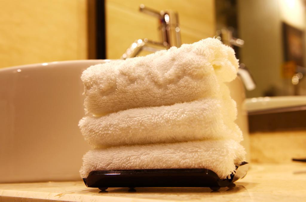 Mingcheng Times Hotel Chengdu Room photo