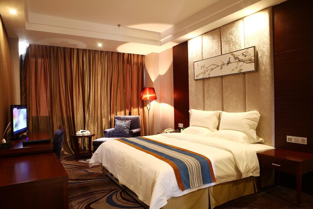 Mingcheng Times Hotel Chengdu Room photo