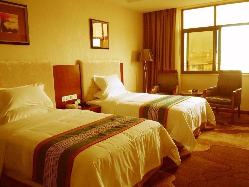 Mingcheng Times Hotel Chengdu Exterior photo